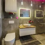 Luxury Wioska Jagny בקתה *